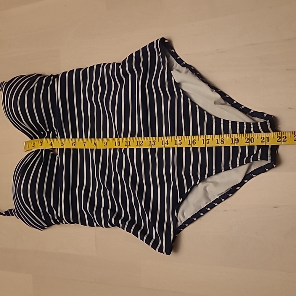 LIKE NEW Moontide Nautical Navy and White Striped Built in Bra Swimsuit - Picture 4 of 13